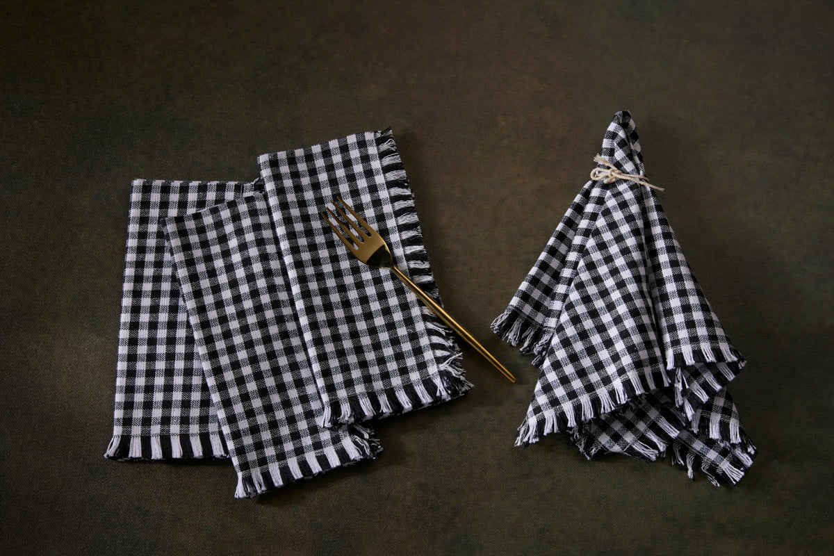 Buffalo Checks Napkins - Set of 4 - 100% Cotton - Black / White